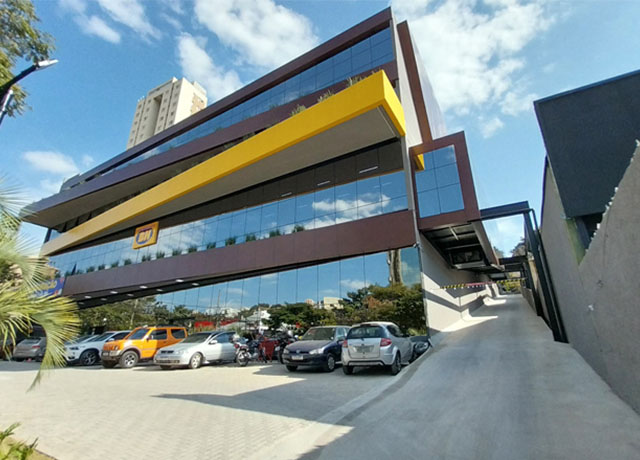 Supermercados BH chega ao Estoril