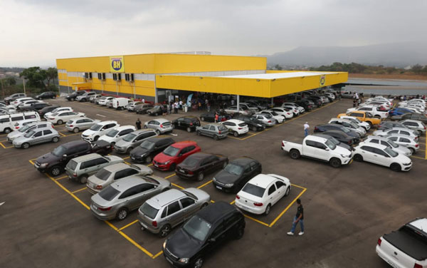 Supermercados BH inaugura terceira loja em Igarapé, reforçando laços com a comunidade local